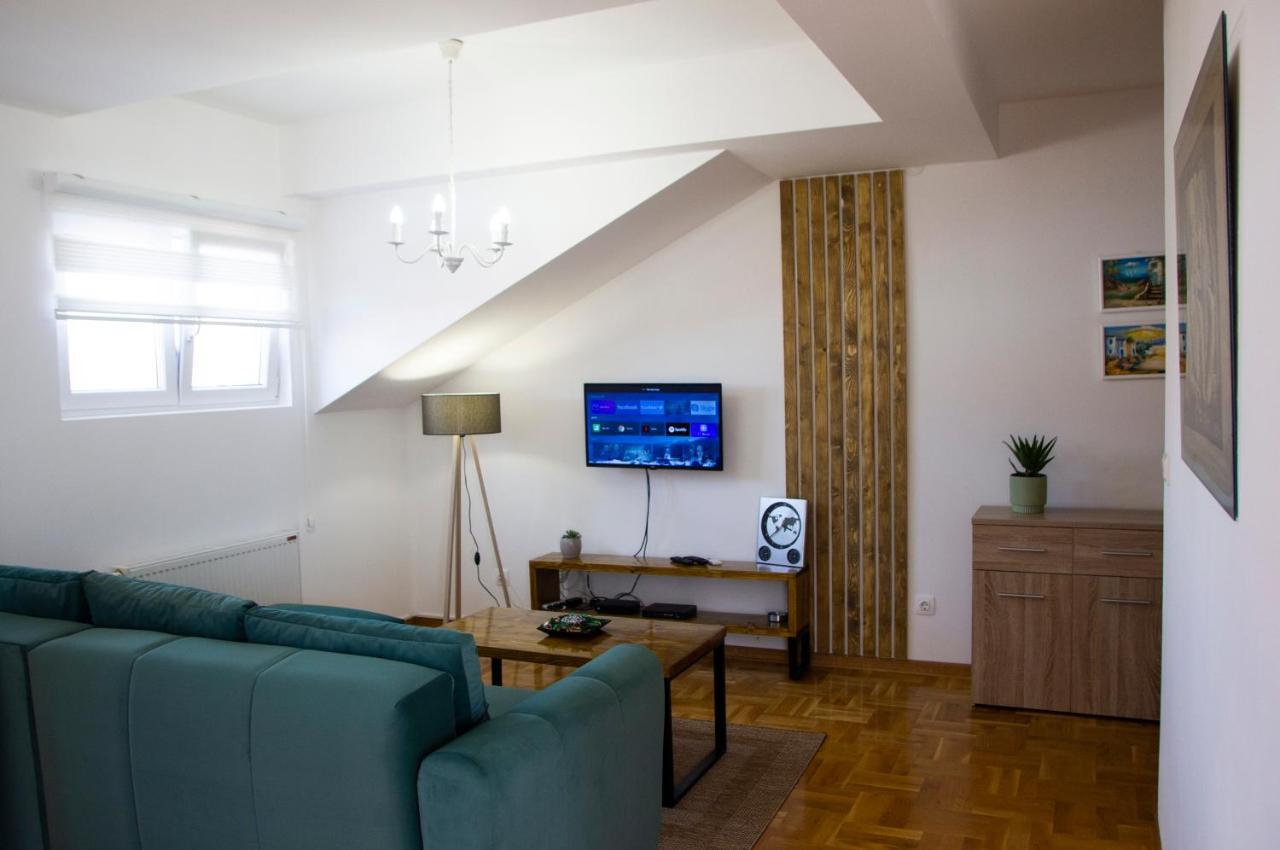 Apartman Mia Centar Kruševac 外观 照片