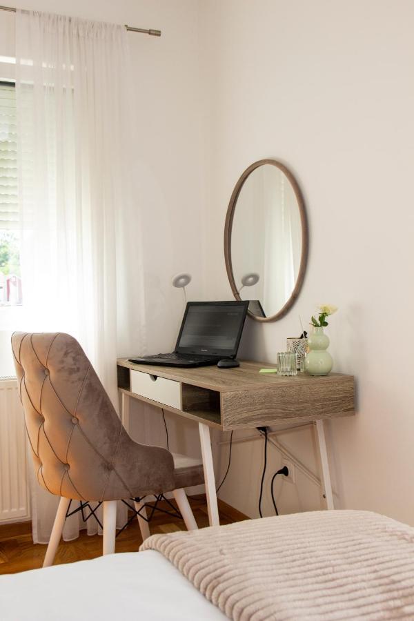 Apartman Mia Centar Kruševac 外观 照片