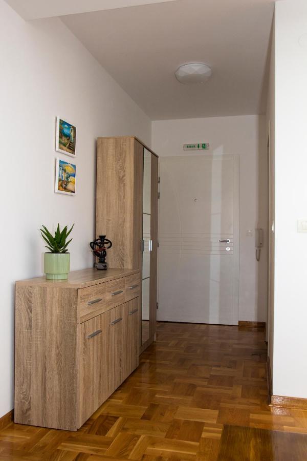 Apartman Mia Centar Kruševac 外观 照片