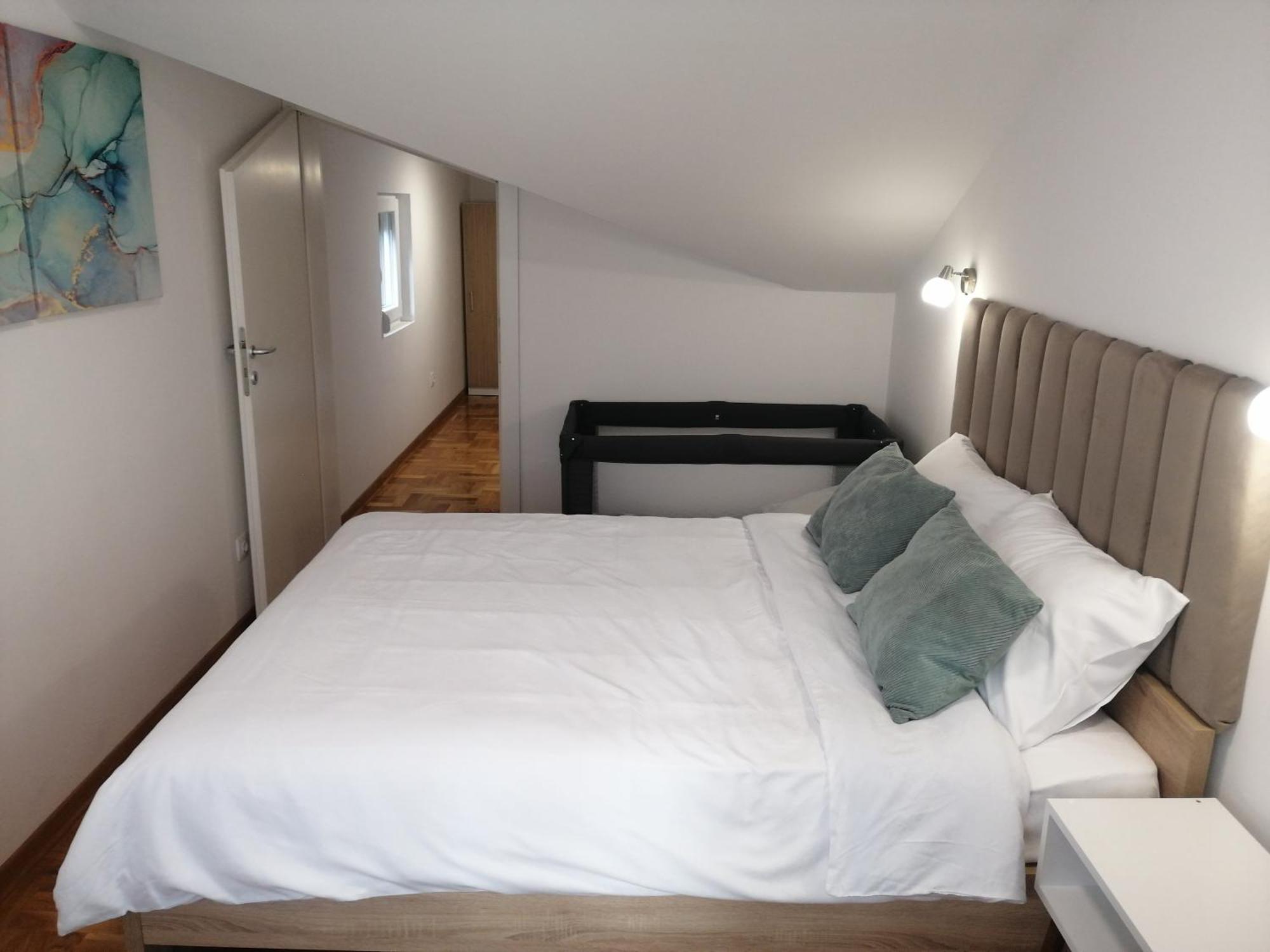 Apartman Mia Centar Kruševac 外观 照片