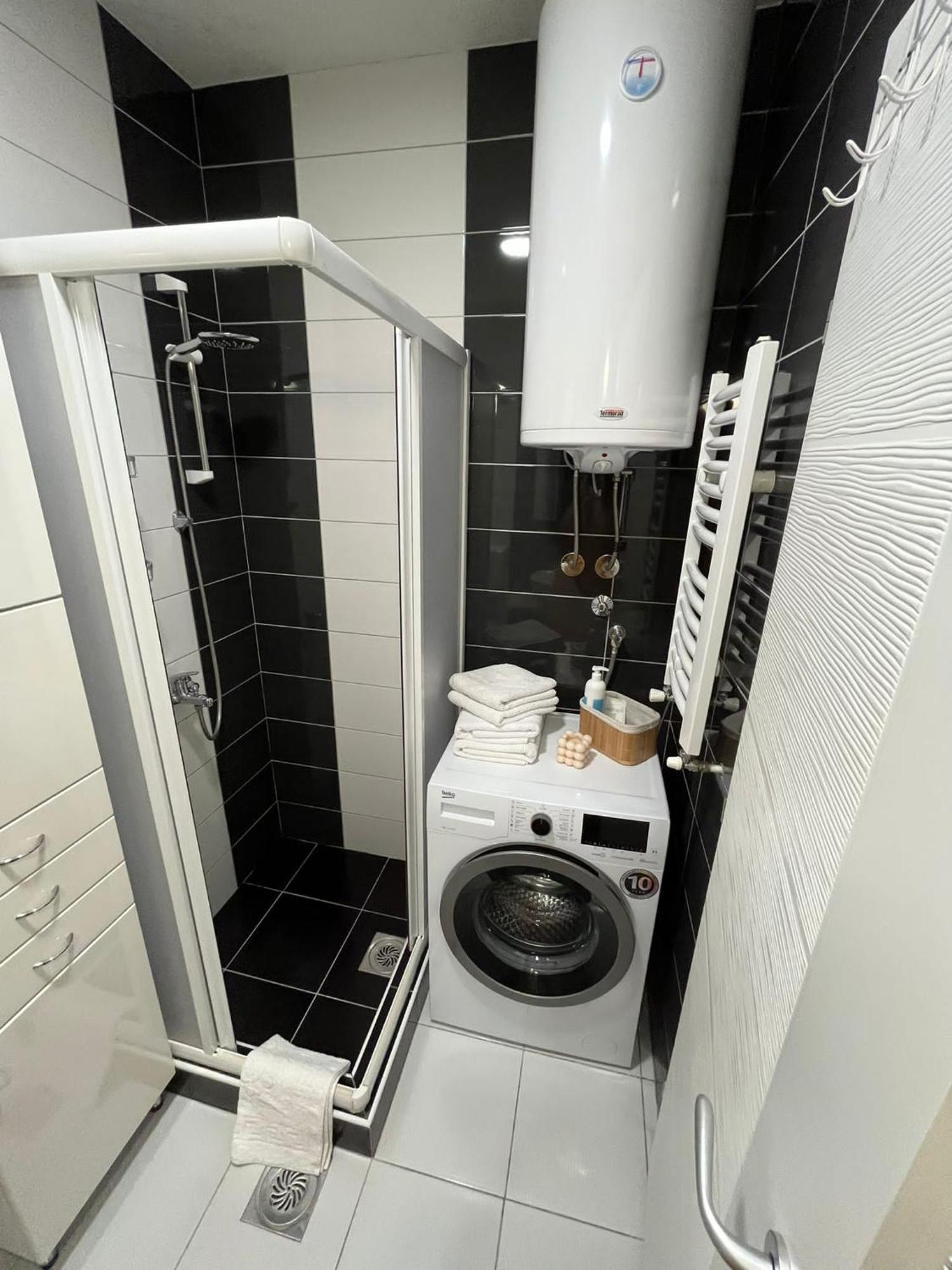 Apartman Mia Centar Kruševac 外观 照片