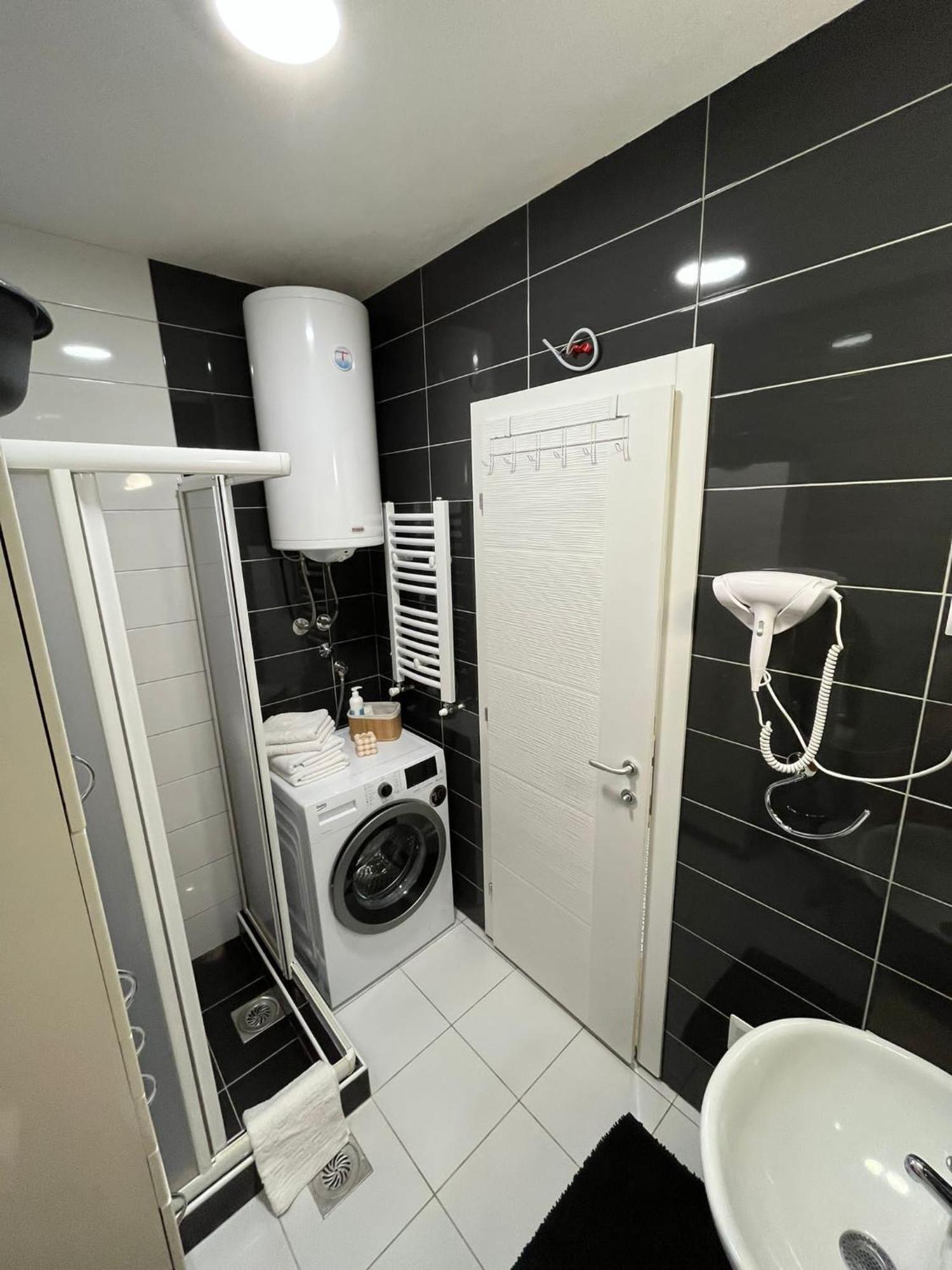 Apartman Mia Centar Kruševac 外观 照片