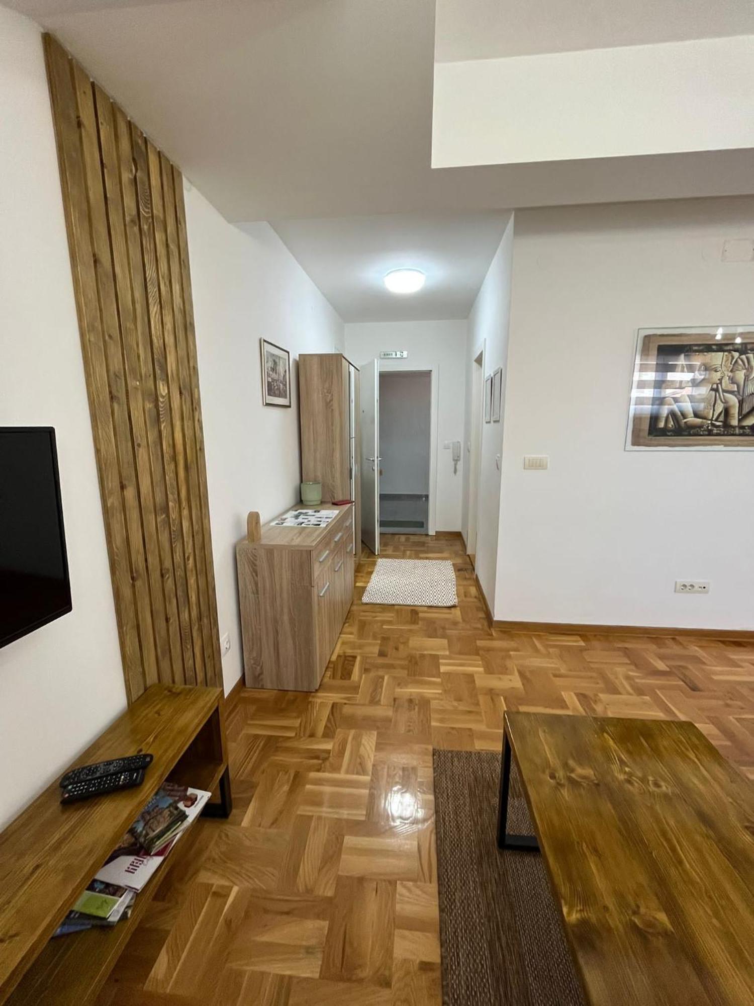Apartman Mia Centar Kruševac 外观 照片